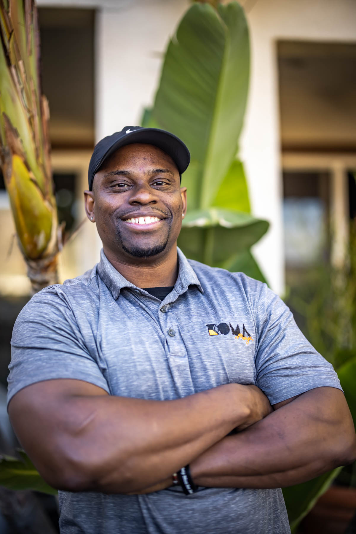 Koma Massage chair massage with smiling therapist — mobile massage in Murrieta photographed by Murrieta Media
